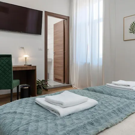 Aurora 4* Pula
