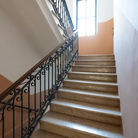 Affittacamere Aurora 4*