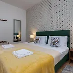 Aurora 4* Pula